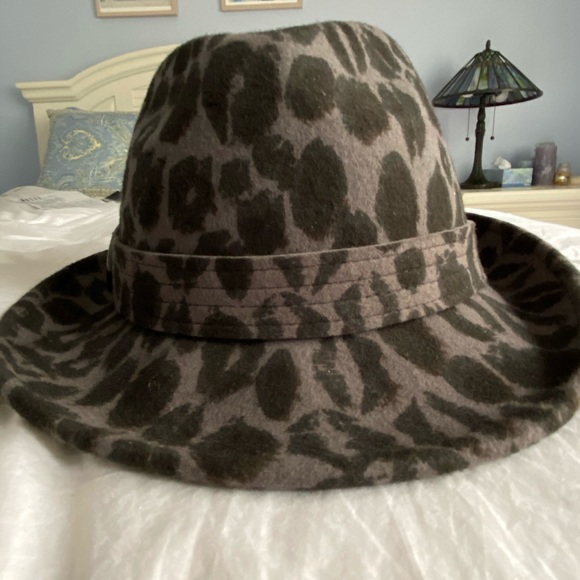 Kirna Zabete Wool Leopard Print Hat - Picture 3 of 4